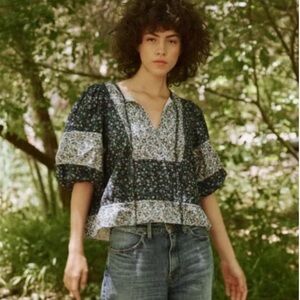 THE GREAT. The Maiden Top in Patchwork Field Floral